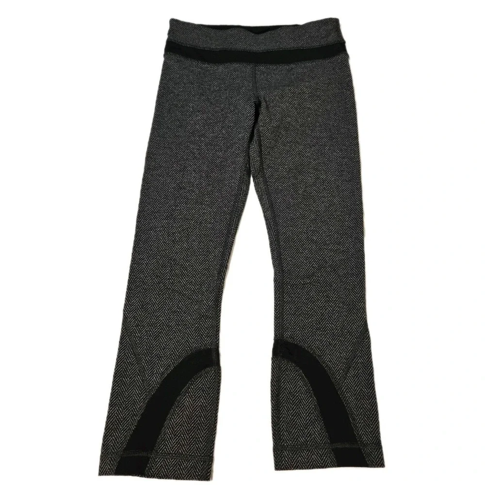 Lululemon Run: Inspire Crop II Luxtreme Crop Leggings Herringbone Pattern Size 4